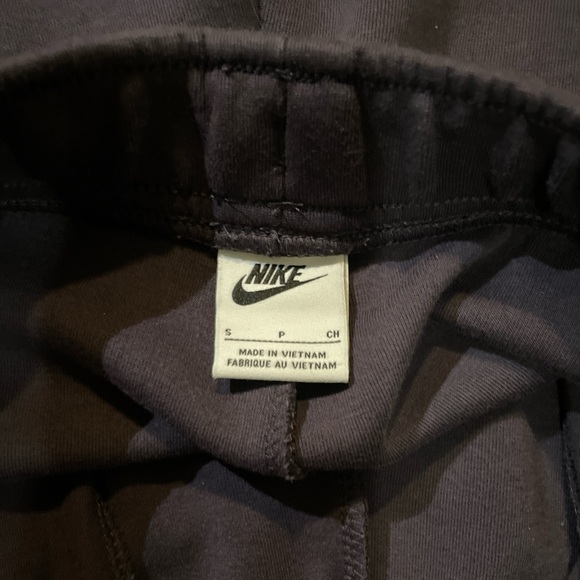Nike Tech Fleece Purple Joggers/Sweatpants - Picture 4 of 5